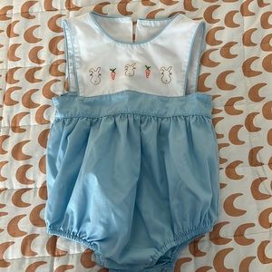 Cute Easter outfit for babies
